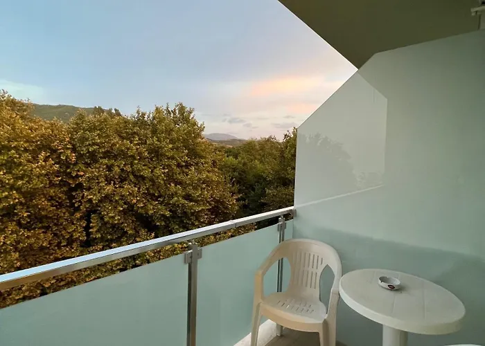 Driloni Hotel 4*